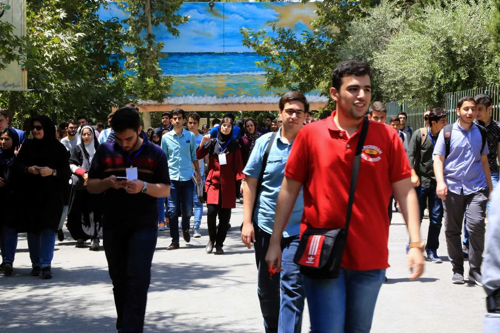 استقبال گرم دانش‌آموزان و داوطلبان کنکور از «روزی با دانشگاه تهران»