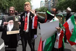 راهپیمایی نمازگزاران تهرانی در حمایت از بیانیه شورای عالی امنیت ملی