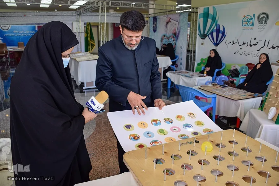 گلچینی از طرح‌های قرآنی آستان قدس رضوی در نمایشگاه چهارمحال‌وبختیاری