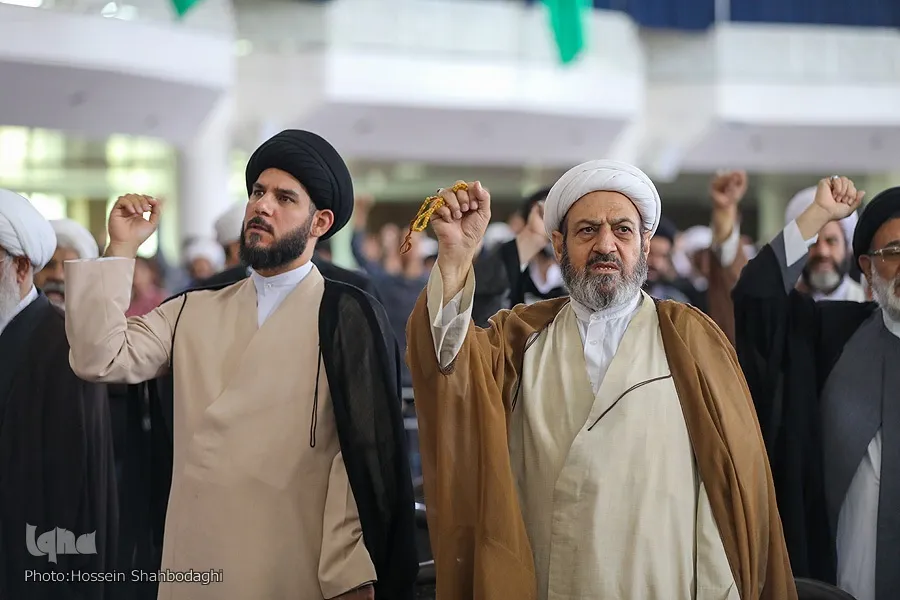 اجتماع طلاب مدرسه علمیه دارالسلام در محکومیت جنایات رژیم صهیونیستی