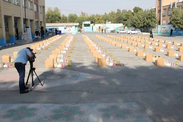 110 بسته حمایتی بین نیازمندان در قالب طرح «کمک مؤمنانه» توزیع شد