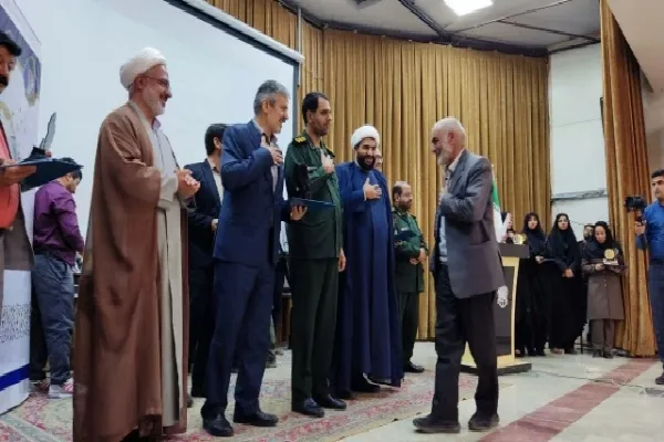 فعالان عرصه احسان و نیکوکاری کرمان تجلیل شدند