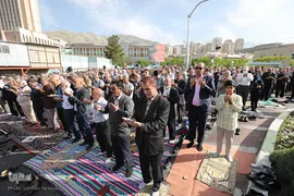 اقامه نماز عید فطر در محله بهرود