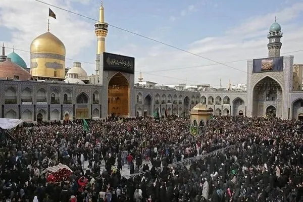 ملايين الزوار يحيون ذكرى استشهاد الإمام الرضا(ع) بمشهد المقدسة