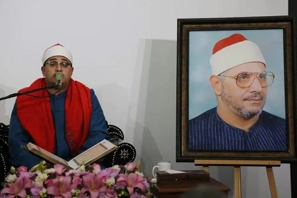 Pinupuri ng Ehiptiyanong Qari na si Mahmoud Shahat Anwar ang Ama bilang Kanyang Unang Huwaran