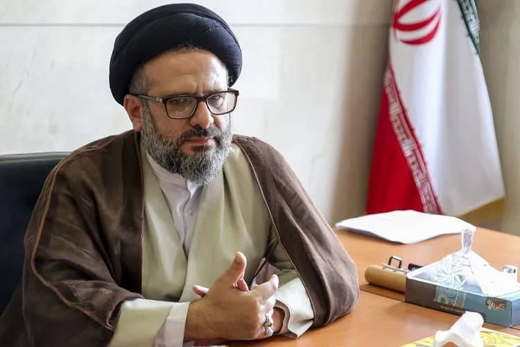 Apakah sebab Paus menghormati rakyat Iran?
