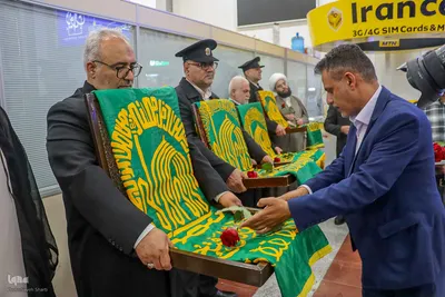 کاروان زیر سایه خورشید در شیراز