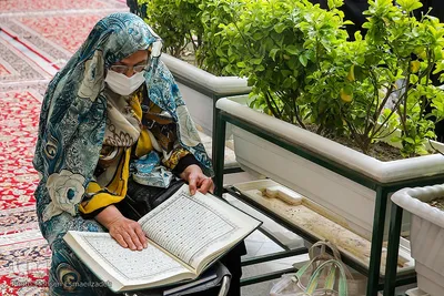 جزء خوانی قرآن کریم در حرم مطهر رضوی
