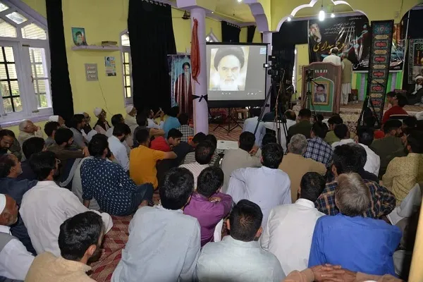 Educational Event in Kashmir Commemorates Imam Khomeini