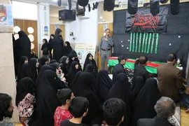 تشییع پیکر مادر 4 شهید دوران دفاع مقدس در شهیدآباد فارس