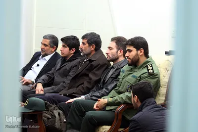دیدار نمایندگان جامعه قرآنی با خانواده شهید طالب طاهری