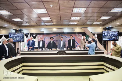 نشست رئیس سازمان بهزیستی با متسابقین سومین دوره مسابقات بین‌المللی قرآن کریم نابینایان جهان اسلام