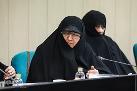 دیدار وزیر ارشاد با جمعی از بانوان پیشکسوت قرآنی