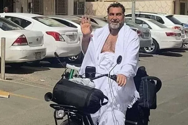 توفي بعد وصوله ...رحلة سوري من ألمانيا إلى مكة على دراجة هوائية