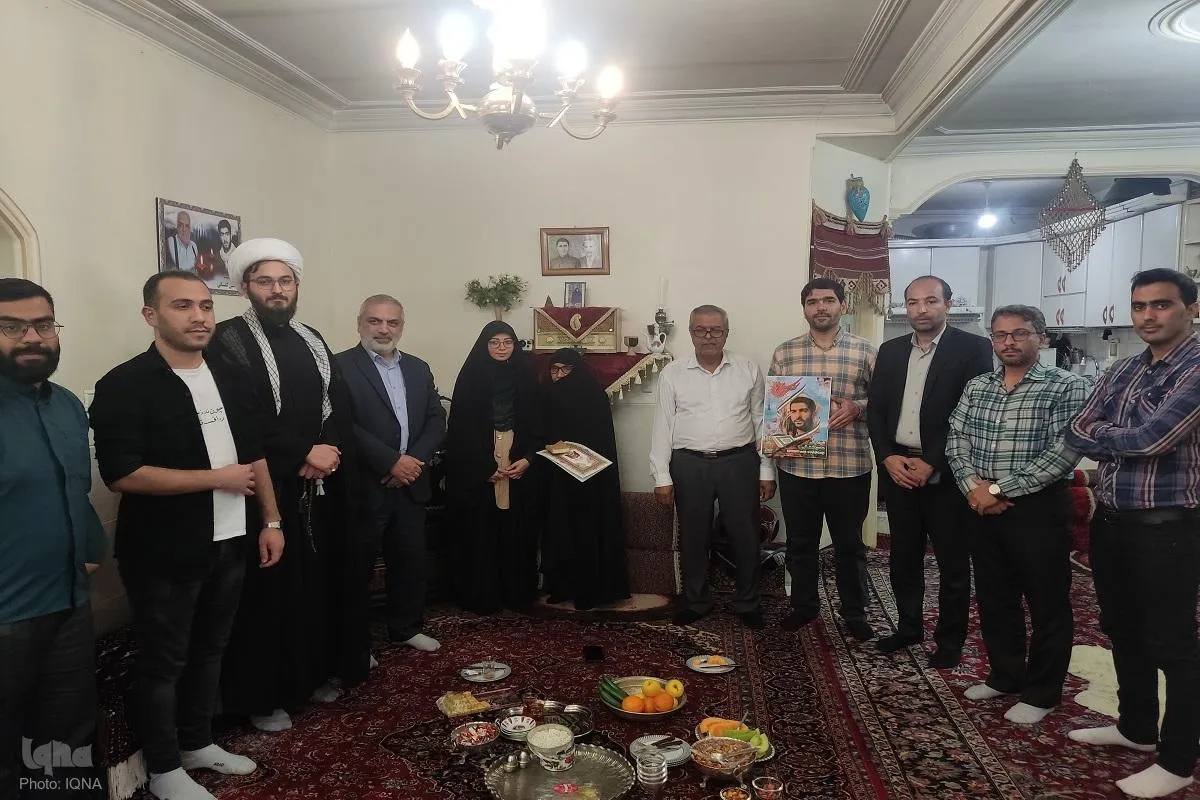 یادی از صدای آسمانی و درس‌های قرآنی شهید گلستانی + فیلم