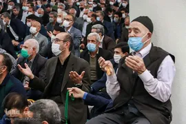 اقامه نماز عید سعید فطر در زنجان