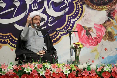قرائت دعای کمیل در حرم شاهچراغ (ع)