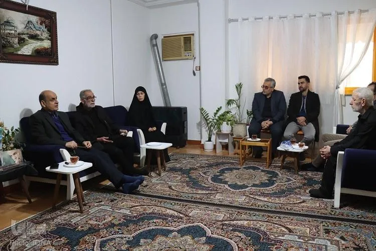 لزوم تبیین جنایات صهیونیستی برای نسل جوان