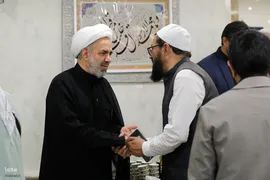 ادای احترام رؤسای بعثه سایر کشور‌های اسلامی و هیئت‌های همراهشان به مقام رئیس جمهور شهید