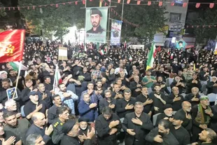 عکس | اجتماع عظیم و مردمی عزاداران حسینی(ع) در لرستان