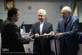 آیین گرامیداشت هفته پژوهش در پژوهشگاه علوم‌ انسانی و مطالعات فرهنگی