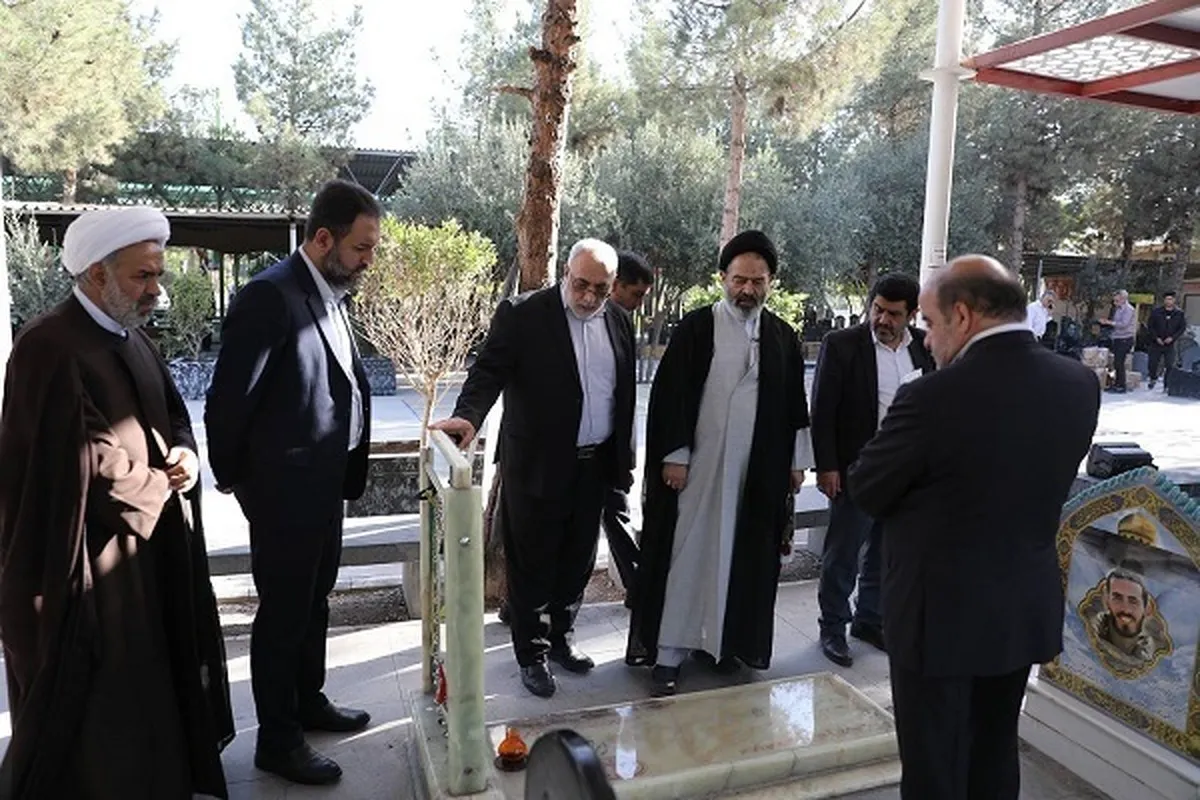 Officials Pay Tribute to Iranian Martyrs of Mina, Mecca Disasters  