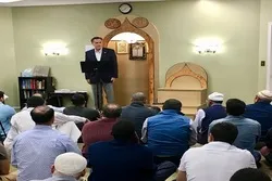 After Visit to Mosque, Romney Says He Supports Trump's Travel Ban