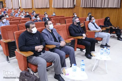 نشست گرامی‌داشت هفته دفاع مقدس در جهاد دانشگاهی فارس‎‎