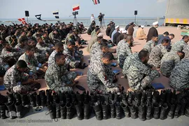 محفل انس با قرآن کاروان قرآنی انقلاب بر عرشه ناو ارتش
