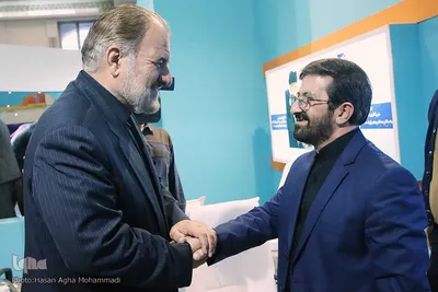 استاد عباس سلیمی پیشکسوت قرآنی و مرتضی طاهری در غرفه ایکنا 