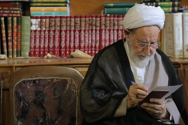 Iran: scomparso l'Ayatollah Mohammad Yazdi