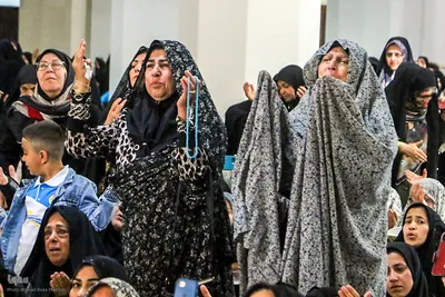 لحظه تحویل سال ۱۴۰۴ در حرم حضرت شاهچراغ (ع)