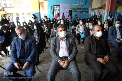 مراسم نمادین نواختن زنگ «شور عاطفه ها» در دبیرستان دخترانه شهید «محمدباقر صدر» منطقه ۱۱آموزش و پرورش تهران
