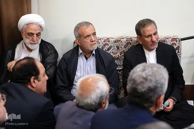 دیدار جمعی از مسئولان ارشد نظام با مقام معظم رهبری