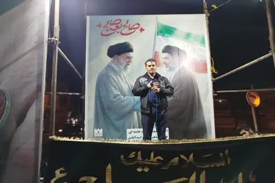 تجمع مردمی در بیعت با سومین امام انقلاب در خرم‌آباد