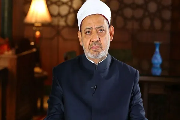 شيخ الأزهر يكشف حقيقة 