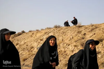زائران پیاده امام رضا(ع)