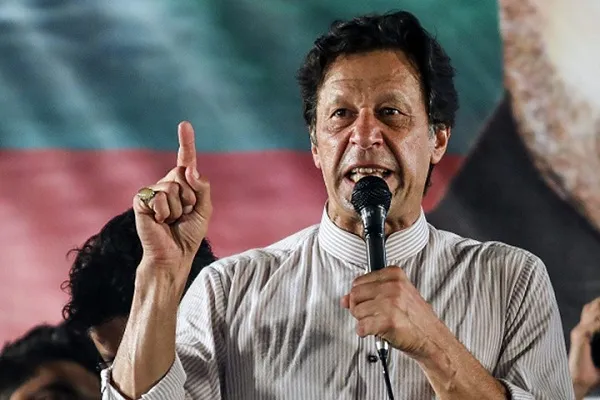 عمران خان: دعم الأفغان 