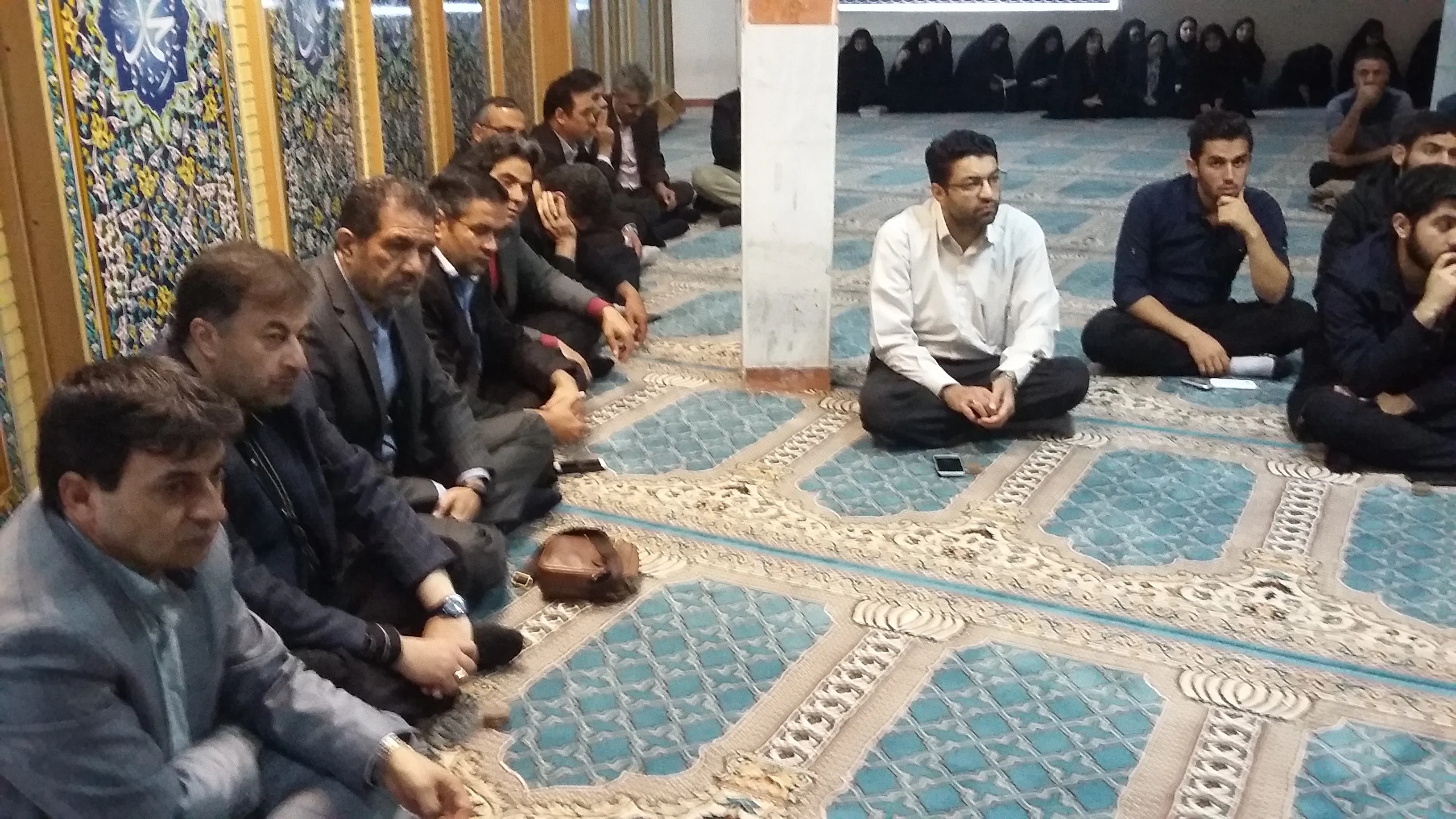 ادای احترام دانشگاهیان به روح بلند امام راحل(ره) در اردبیل