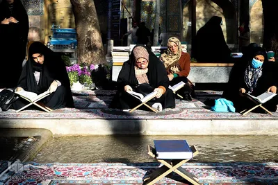 جزء‌خوانی قرآن کریم در چهارباغ اصفهان