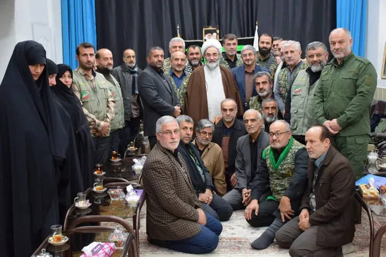 راویان نقش روشنگری دوران دفاع مقدس را به عهده دارند