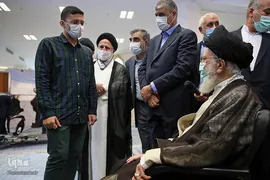 بازدید از نمایشگاه دستاوردهای صنعت هسته‌ای کشور