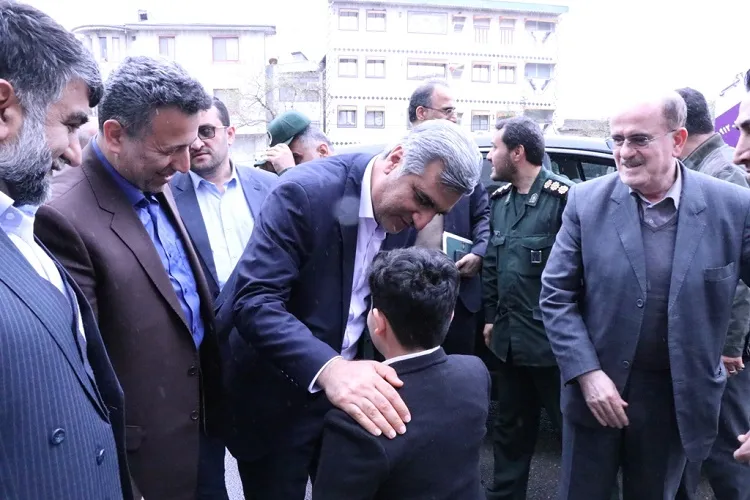 نقش خانواده‌های معظم شهدا در ترویج فرهنگ ایثار و شهادت بسیار موثر است