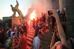 Belqradda etiraz aksiyası zamanı saxlanılanlar var - FOTO