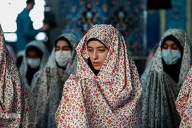 برگزاری نماز جماعت باشکوه دانش آموزی