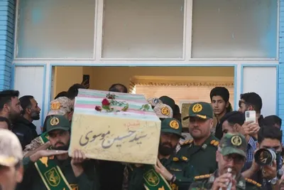 آیین بدرقه شهیدان «سید حسین موسوی» و «علی بازگیر» در خرم‌آباد