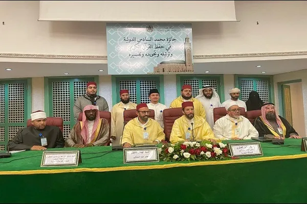 عمانية تفوز في جائزة 