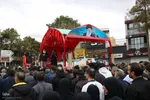 مراسم تشییع پیکر ۱۷ شهید جنگ رمضان در اصفهان