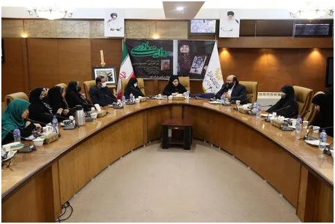 روایت مادری با محوریت کتاب «درگاه این خانه بوسیدنی است» برگزار شد