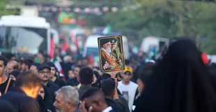 چگونه تشییع رهبری منجر به بازتولید سرمایه‌ اجتماعی و نهادی می‌شود
